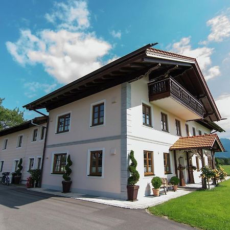 Alluring Holiday Home In Ubersee With Whirlpool Exterior photo