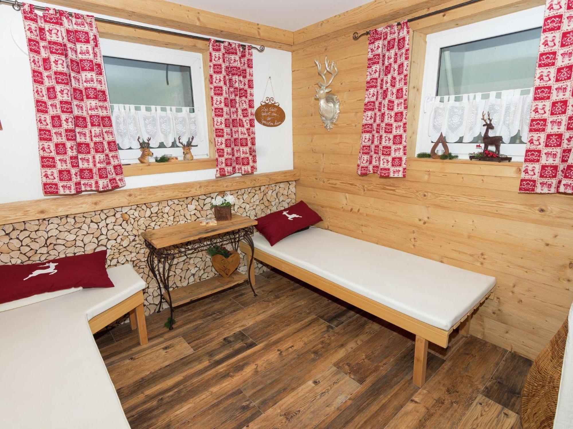 Alluring Holiday Home In Ubersee With Whirlpool Exterior photo